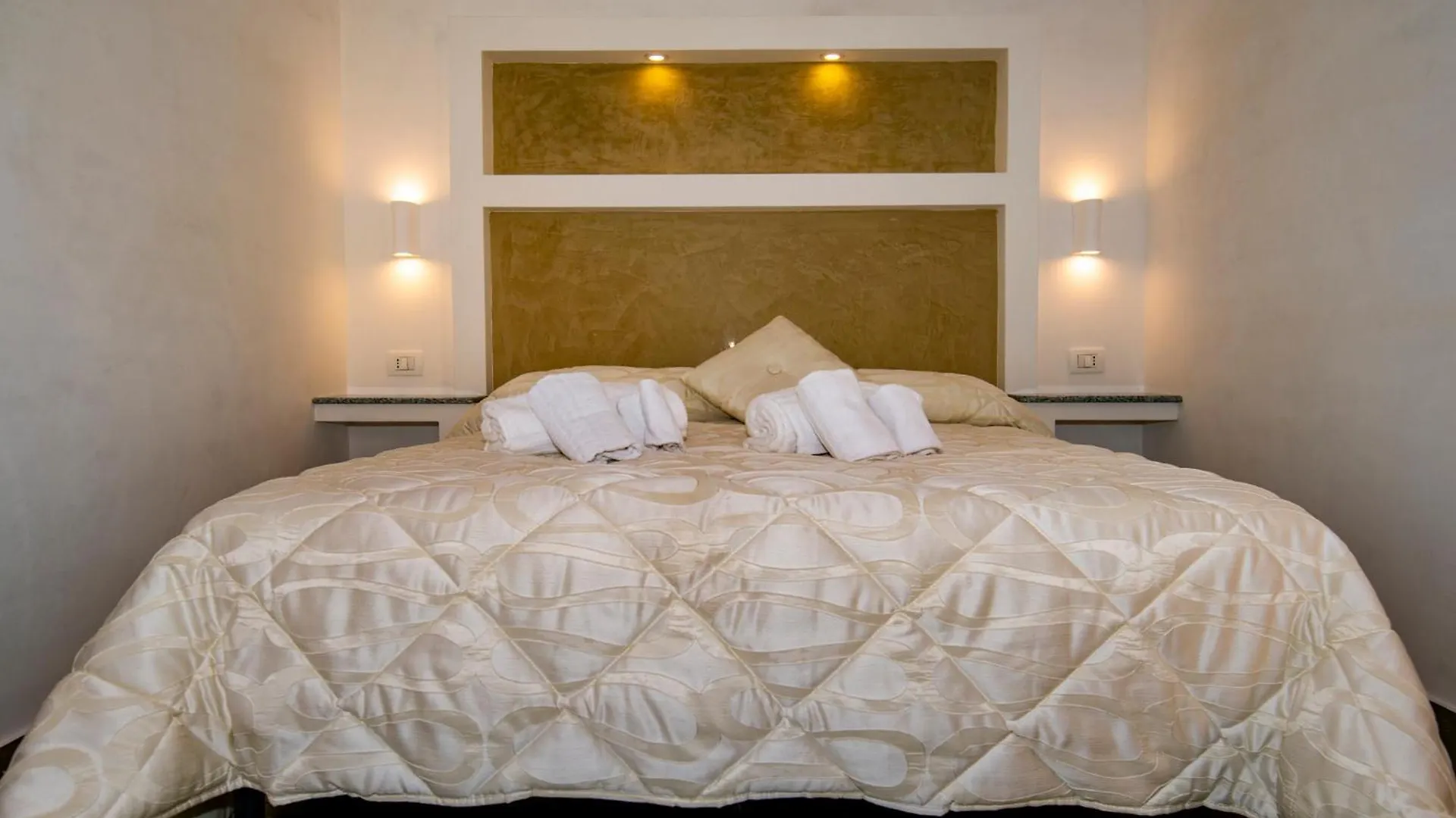 Villa Del Papiro Charme Apartments Avola