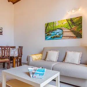 https://casa-mya-comodo-appartamento-vicino-al-porto.it-tuscanyhotel.com
